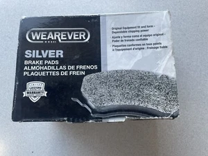 Disc Brake Pad Set-Standard Semi-Metallic Front Brake Pads Wearever ~ MKD893 - Picture 1 of 4