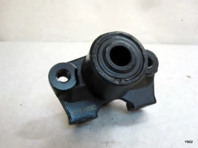 Soporte de suspensión de resorte de hoja trasero de 1 pieza para Ford Excursion F250 F350 1999-2005 Foto 1 de 4