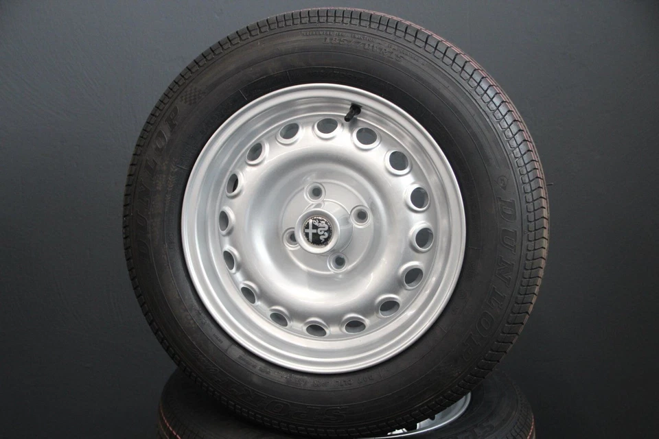 Satz Räder Alufelgen 15 Zoll GTA Style Alfa Romeo Spider GT Bertone Continental - Bild 1 von 1