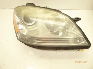 Faro derecho bi-xenón 08-11 Mercedes ML320 ML350 ML550 FABRICANTE DE EQUIPOS ORIGINALES 1648202459 - Imagen 1 de 6
