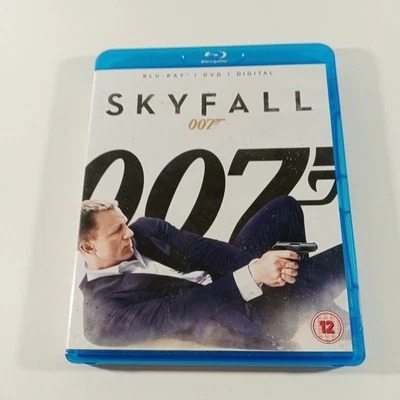 Skyfall Blu-Ray and DVD Movie Region B / Region 2 Daniel Craig - image 1 of 4