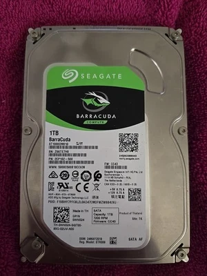 Seagate  ST1000DM010 Barracuda Computer 1TB 3.5" SATA III (6.0Gb/s) Desktop Hard - Image 1 of 2