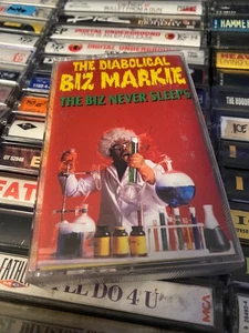 Biz Markie *The Biz Never Sleeps *cassette tape *VG+/NM *1989 *Cold Chillin' - Picture 1 of 7