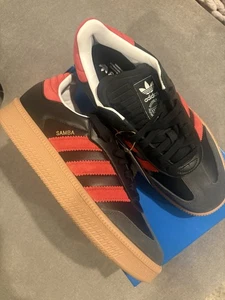 Adidas Samba XLG - schwarz/rot - Herren 9,5 - IE9178 brandneu im Karton - Bild 1 von 8
