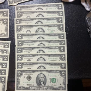💎 RARE UNCIRCULATED 1976 $2 Dollar Bills. 10 CONSECUTIVE Crisp NOTES Original - Picture 1 of 5