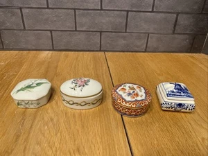 Colección de 4 cajas de baratijas - Haviland, Limoges ~ Francia, Kaiser y Delft azul - Imagen 1 de 15