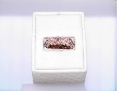 Anillo de diseño floral con banda de eternidad de oro rosa de 14 quilates para dama con rubíes redondos talla 8 Foto 1 de 4