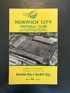 22.8.1962. Norwich City v Cardiff City (Div 2). - Picture 1 of 2