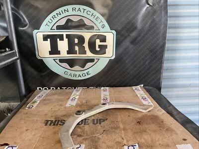 03-22 Nissan 350z 370z Exhaust Mounting Bracket 20711-AF40A - Image 1 of 4