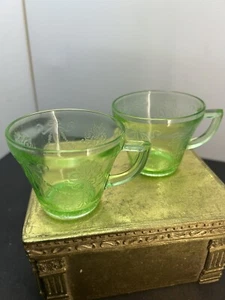 2 Belmont Tumbler Co. Bowknot Pattern Green Vaseline Handle Tea Cup  Antique - Picture 1 of 8