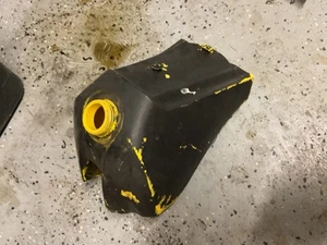 2000 SUZUKI DS80 OEM GAS FUEL TANK CELL PETROL RESERVOIR - Picture 1 of 4