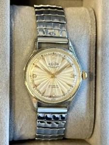 Vintage ENICAR Ultrasonic Mechanical Hand Wind 17J Bracelet Watch Swiss WORKS - Picture 1 of 6
