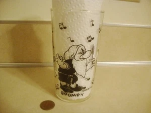 Vintage 1938 W.D.Ent. Snow White Dwarfs Dairy Glass GRUMPY Musical Notes Series! - Picture 1 of 7