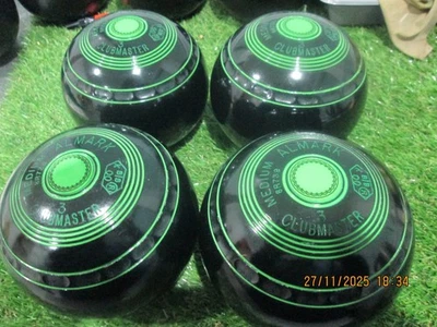 Great ALMARK CLUBMASTER Indoor / Short-Mat / Lawn Bowls   Size 3 - image 1 of 3