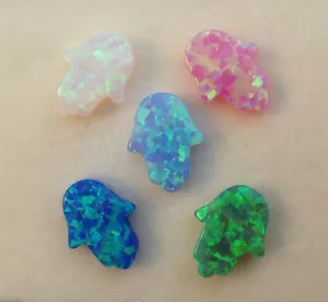 Mini Hamsa Hand Fatimas Charm Anhänger 10x8mm Seitenloch Gemischte Opalfarben 1 Stck. - Bild 1 von 10