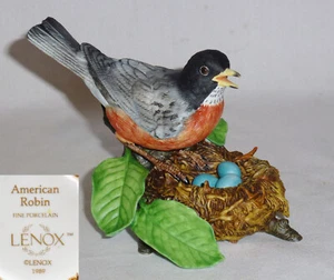 Lenox Bird 1989 Porcelain American Robin 3 1/2" Tall - Picture 1 of 10