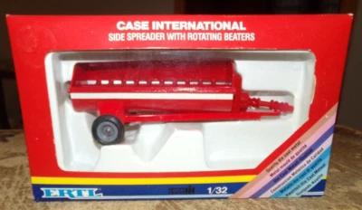 Espalhador lateral 1/32 1988 ertl case ih na caixa novo - Imagem 1 de 4