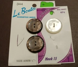 3 pack Le Bouton washable 7/8 inch buttons brown and white - Picture 1 of 3
