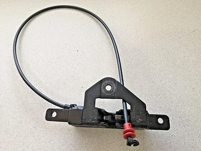 BMW X5 E53 2000-2006 ~ BLOQUEO TAPA MALETERO INFERIOR IZQUIERDO ~ 51248408963 ~ PIEZA OEM Foto 1 de 3