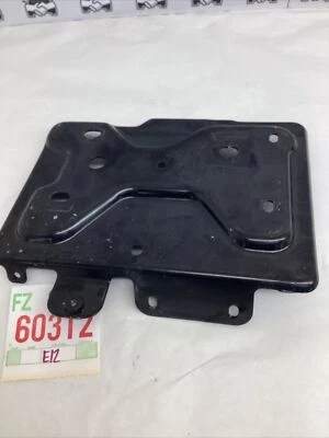 Chevrolet Suburban 2015-2020 soporte de soporte de montaje en bandeja de batería OEM 23231841C Foto 1 de 3