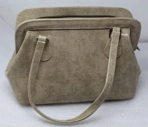 WOMAN CREAMY HAND BAG / NEW WITHOUT TAG - Picture 1 of 7