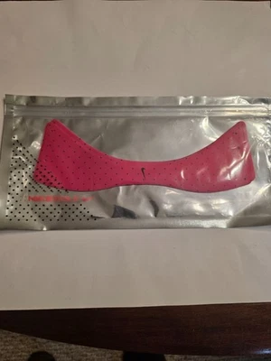 Zapato de Golf NIKE Embellish INTERCAMBIABLE ROJO Inserciones Frontales Par de 2 Foto 1 de 4