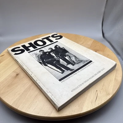 Shots 1971 Photographs from the Underground Press Fenton Seale Paperback Foto 1 de 4
