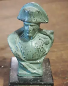 EMPIRE STATUETTE representant NAPOLEON belle patine verte - Imagen 1 de 3