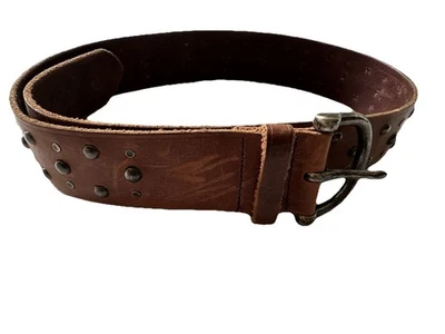 Cinturón Pequeño Vintage Banana Republic Cuero Italiano Marrón Tachonado 2" Foto 1 de 4