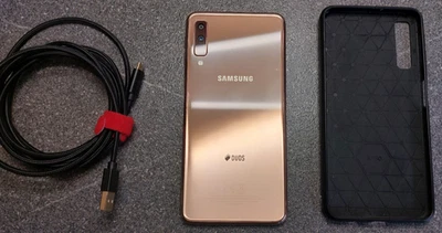 Samsung Galaxy A7 (2018) Duos 64GB, Farbton gold, SM-A750 FN/DS, Android 10 - Bild 1 von 4