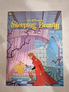 Sleeping Beauty (Walt Disney's Classic) A Big Golden Book  Hardcover 1986 - Imagen 1 de 13