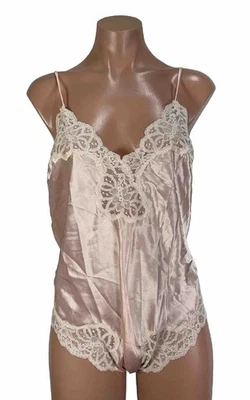 Peluche satinado encaje blanco rosa ballet bebé vintage talla L HECHO EN EE. UU. Negligee volantes Foto 1 de 4