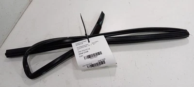 Резиновое уплотнение для стекла двери окна левая задняя часть Ford Fiesta 2011 2012 2013 годов выпуска - Изображение 1 из 4