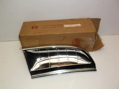 Новый из старых запасов International Harvester молдинг 167769 R91 - Изображение 1 из 4