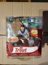 NEW MCFARLANE Mike Trout Los Angeles Angels Series 31 COLLECTOR CLUE EXCLUSIVE 