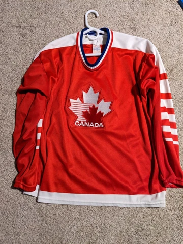 CCM Adult Large 90s Eric Lindros Jersey  Team Canada Olympics Flyers Rangers Cover