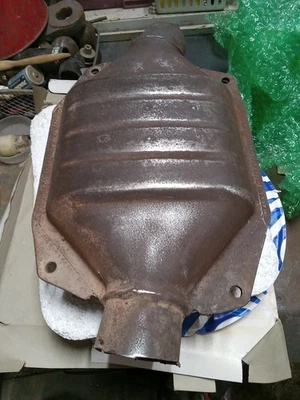 85 ford f150 catalytic Converter  5.0liter Engine OEM - Image 1 of 4