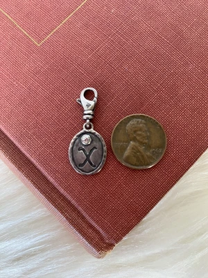 Colgante Silpada Inicial X Dije Plata de Ley Diseño Martillado Piedra Circonita Foto 1 de 4