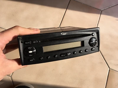 AUTORADIO BLAUPUNKT CD MP3 FIAT IVECO DAILY 7607005082 69500868 ORIGINALE - Immagine 1 di 4