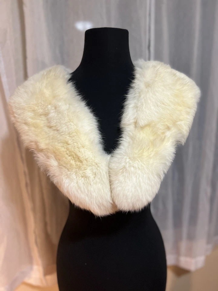 复古白色狐狸毛领大而蓬松全衬里缎面 44 x 6 — 第 1/4 张图片