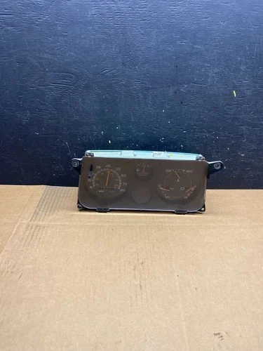 1993-1996 Chevrolet GMC G10 G20 G30 Van Speedometer Instrument Gauge Cluster - Image 1 of 1
