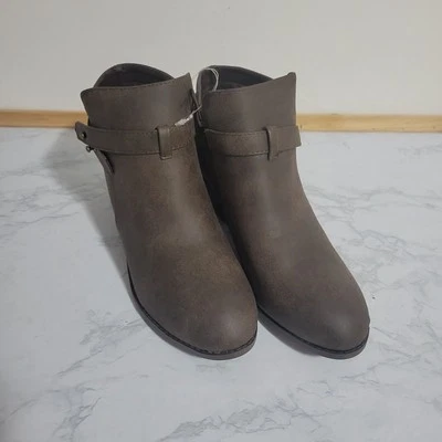 Women's Forever Brown Ankle Boots, Size 10, NWOT Foto 1 de 4