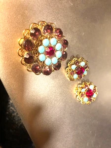 VINTAGE BROOCH EARRINGS RHINESTONE PIN SET RED PURPLE CRYSTAL TURQUOISE - Picture 1 of 4