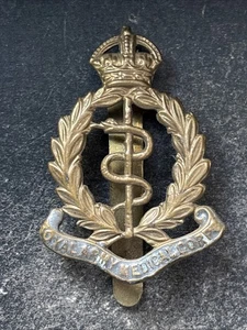 Royal Army Medical Corps, Genuine British Army Cap Badge. RAMC. - Picture 1 of 2