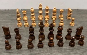 Wood Chess Pieces Complete Set Vintage Felt Bottom No Box Or Board - Picture 1 of 9