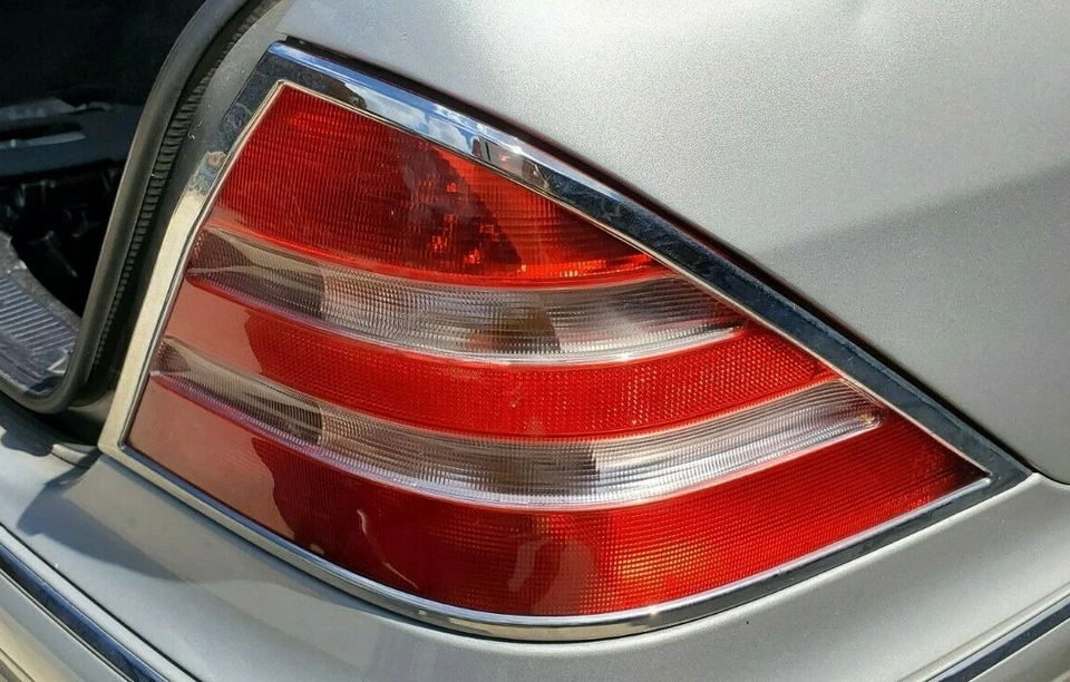 1999-2000-01-2006 MERCEDES-BENZ W220 S430 S500 RIGHT TAIL LIGHT WITH CHROME TRIM - Image 1 of 1