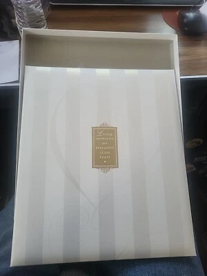 Álbum de fotos Hallmark Keepsakes of the Heart Wedd nuevo  Foto 1 de 4