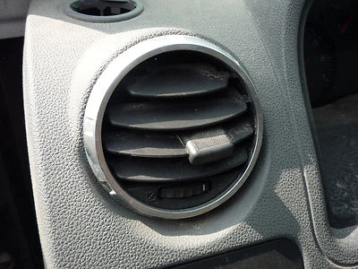 2005 2006 2007 FORD FREESTYLE DASH DRIVER SEDE (LH) LEFT A/C AIR VENT TRIM OEM - Image 1 of 4