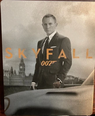 JAMES BOND 007 - SKYFALL BLU-RAY STEELBOOK EDITION WITH FREE UK POSTAGE - Image 1 of 3