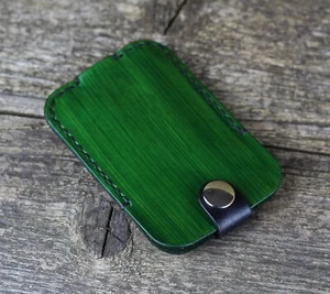 Green leather key holder, case with silver key ring, leather key chain. - Picture 1 of 9